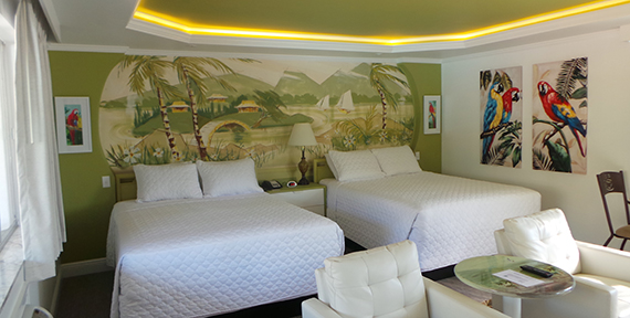  EXPERIENCE OUR WELL-APPOINTED GUEST ROOMS 