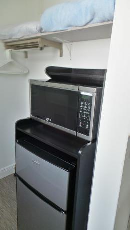 Microwave & Mini-Fridge/Freezer